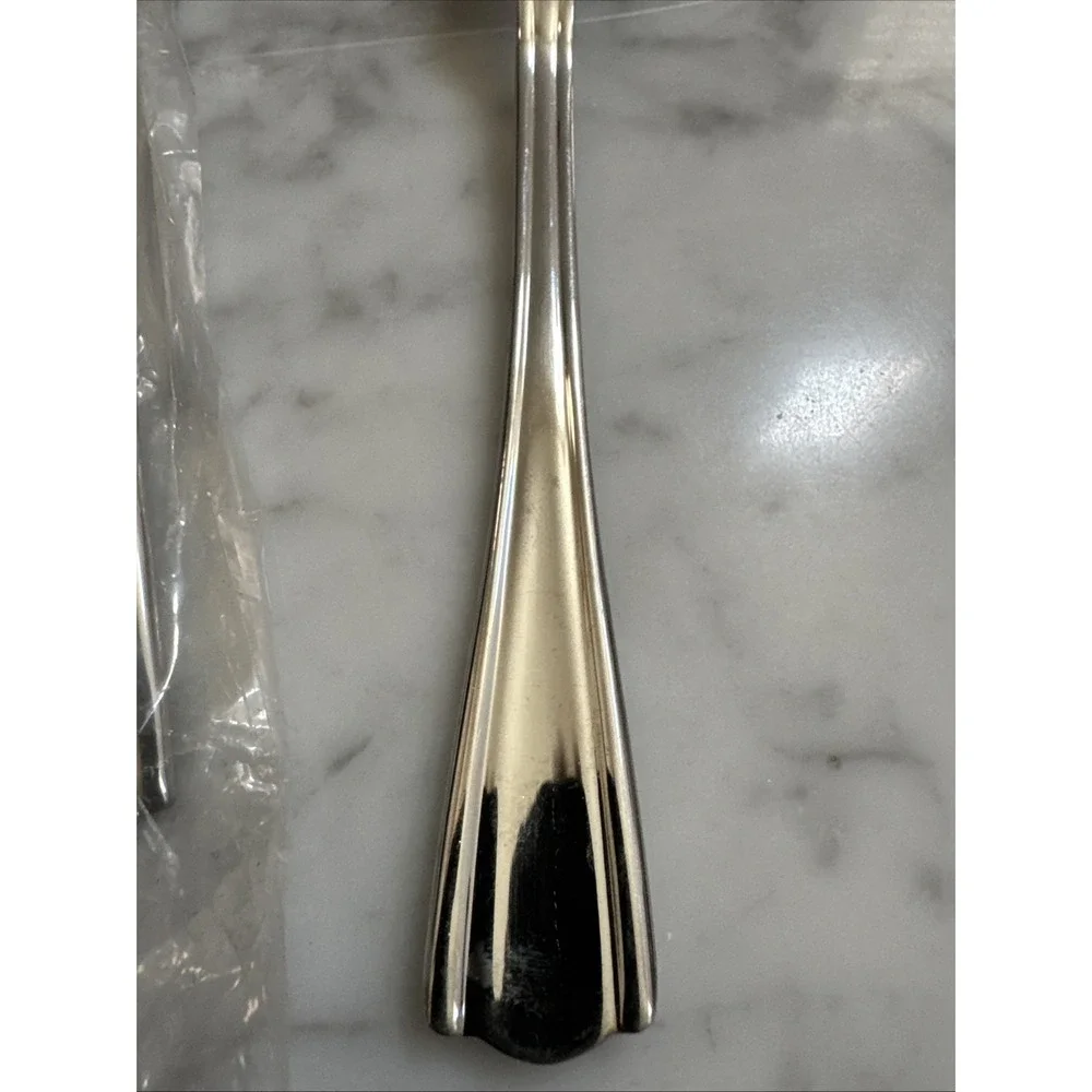 Elana by Hampton Silversmiths 18/10 Stainless Butter Knives Knife Lot Of 2
